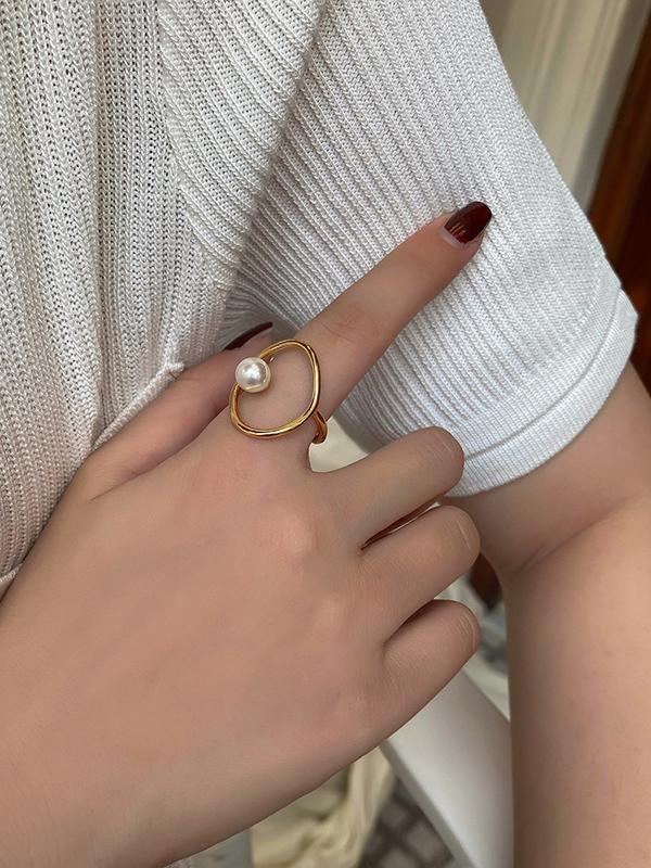 Pearl Hollow Rings Accessories Product Image