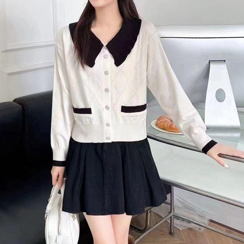 Collared Contrast Trim Button-Up Crop Cardigan Product Image