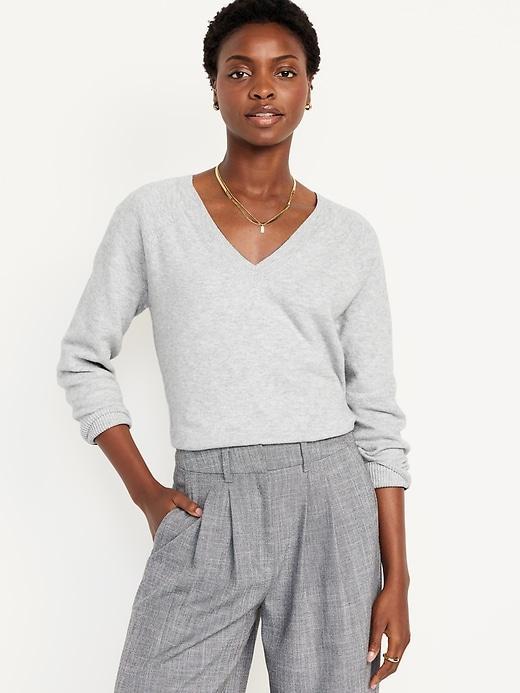 SoSoft Loose V-Neck Sweater Product Image