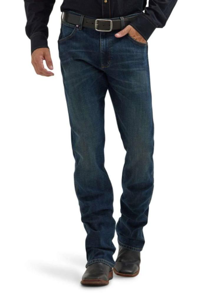 Wrangler Retro® Men's Hector Slim Boot Cut Jeans Product Image