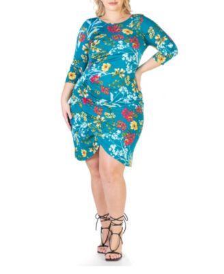 Plus Size Ruched Dress Product Image