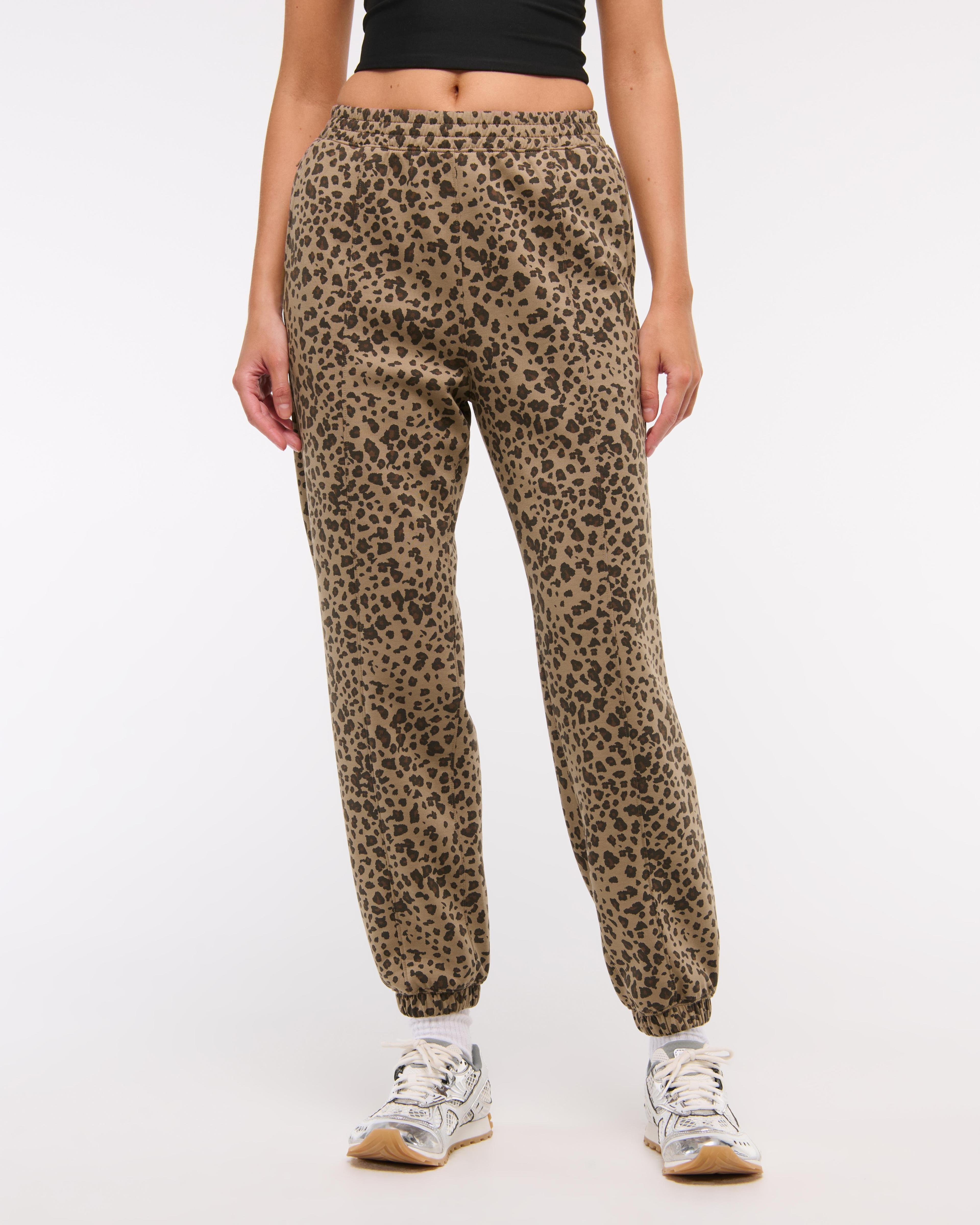 YPB neoKNIT Sweatpant Product Image