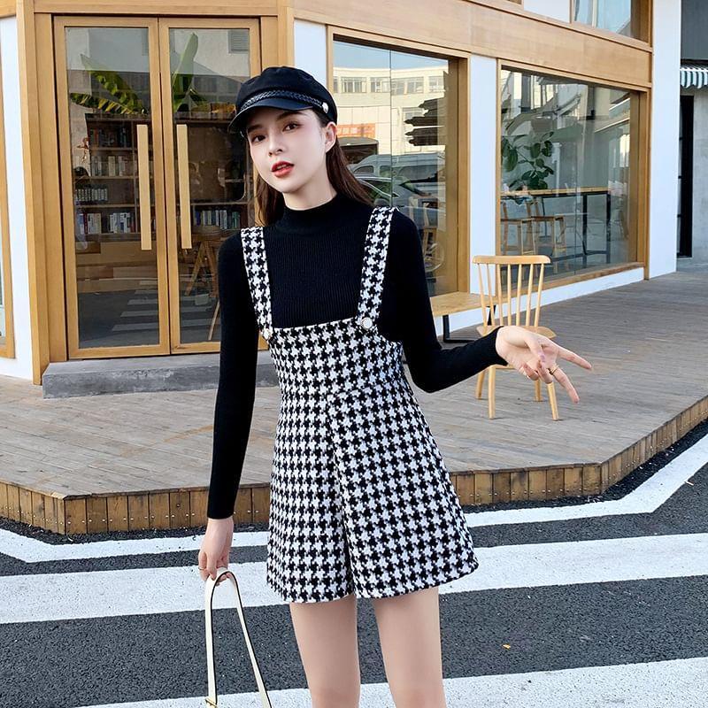 Set: Long-Sleeve Mock Neck Plain Knit Top + Houndstooth Tweed Wide Leg Jumper Shorts Product Image