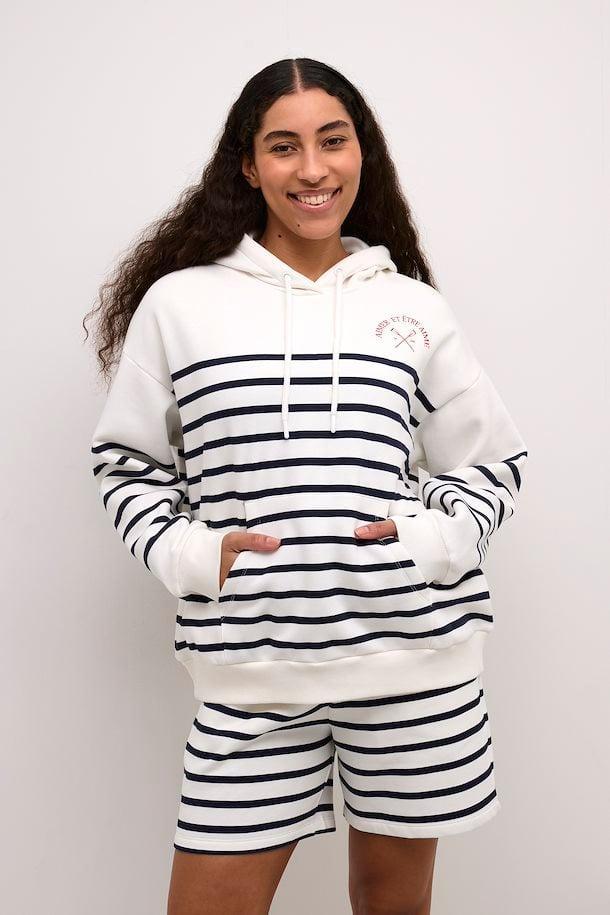 CUsaila Sweatshirt Product Image