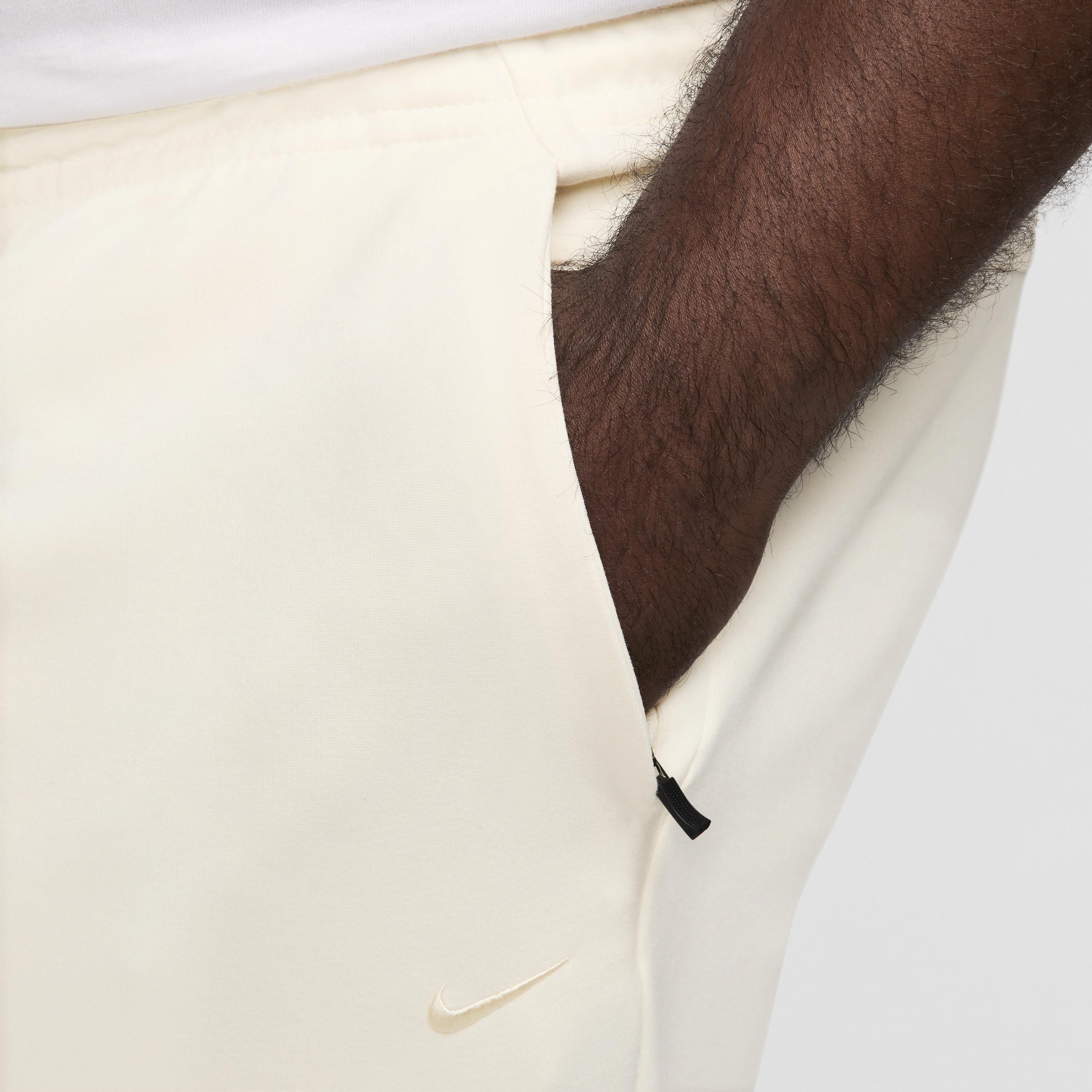 Nike Men's Primary Dri-FIT UV Tapered Versatile Pants Product Image