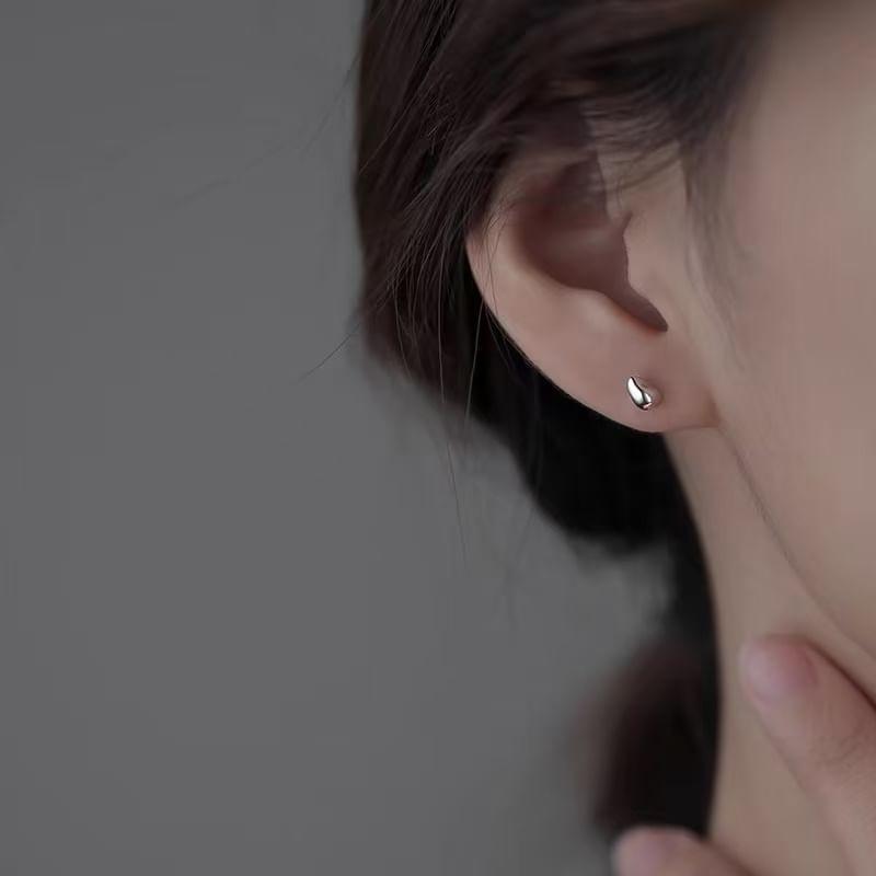 925 Sterling Silver Geometry Stud Earring Product Image