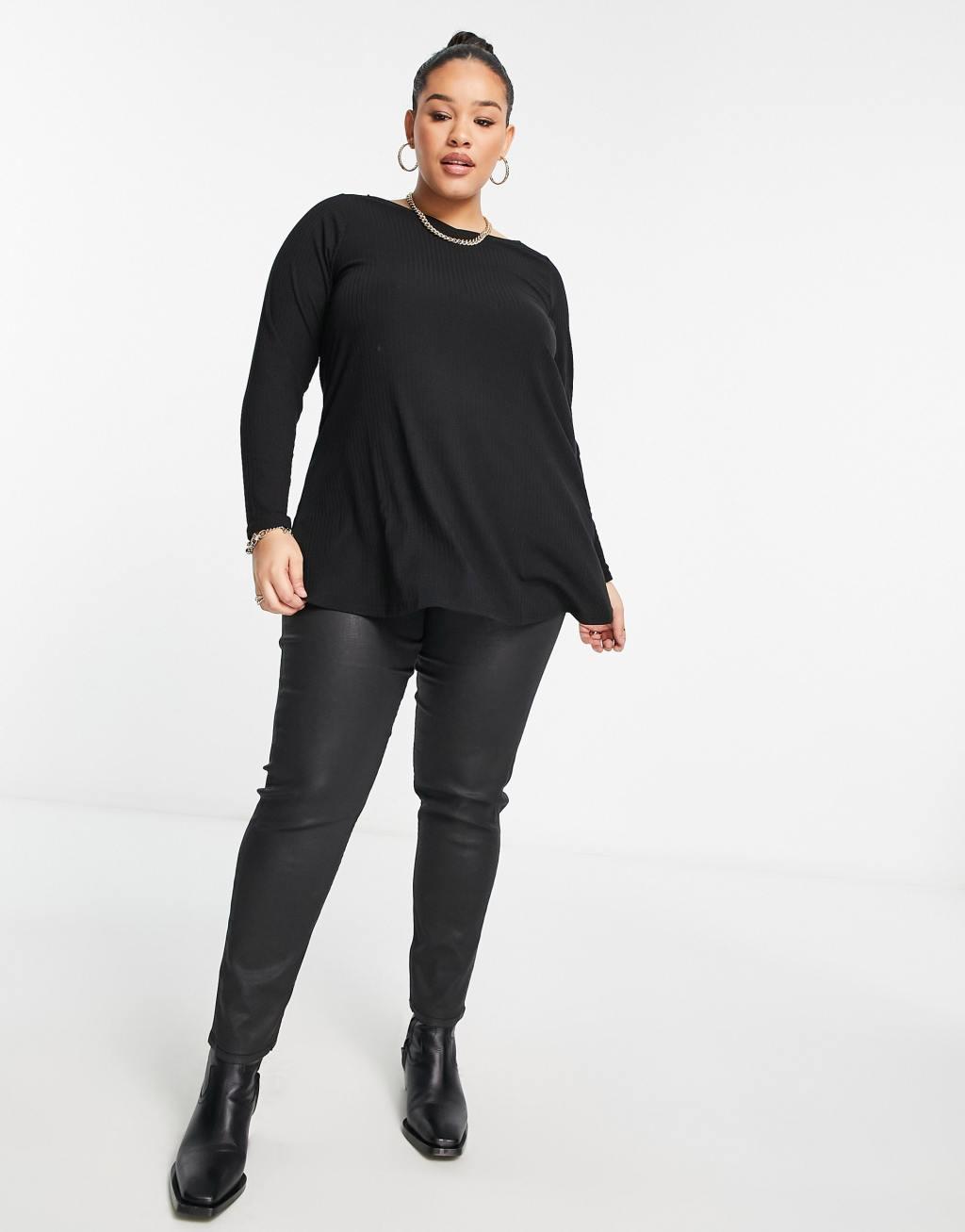 Yours ribbed long sleeve swing top in black Product Image