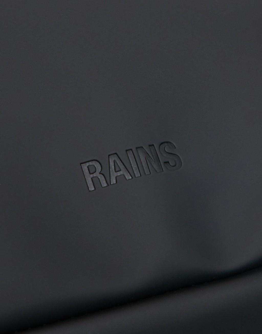 Rains Hilo waterproof wash bag in black Product Image