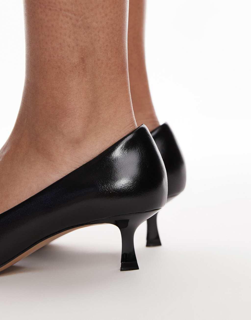 Mango low heels in black Product Image