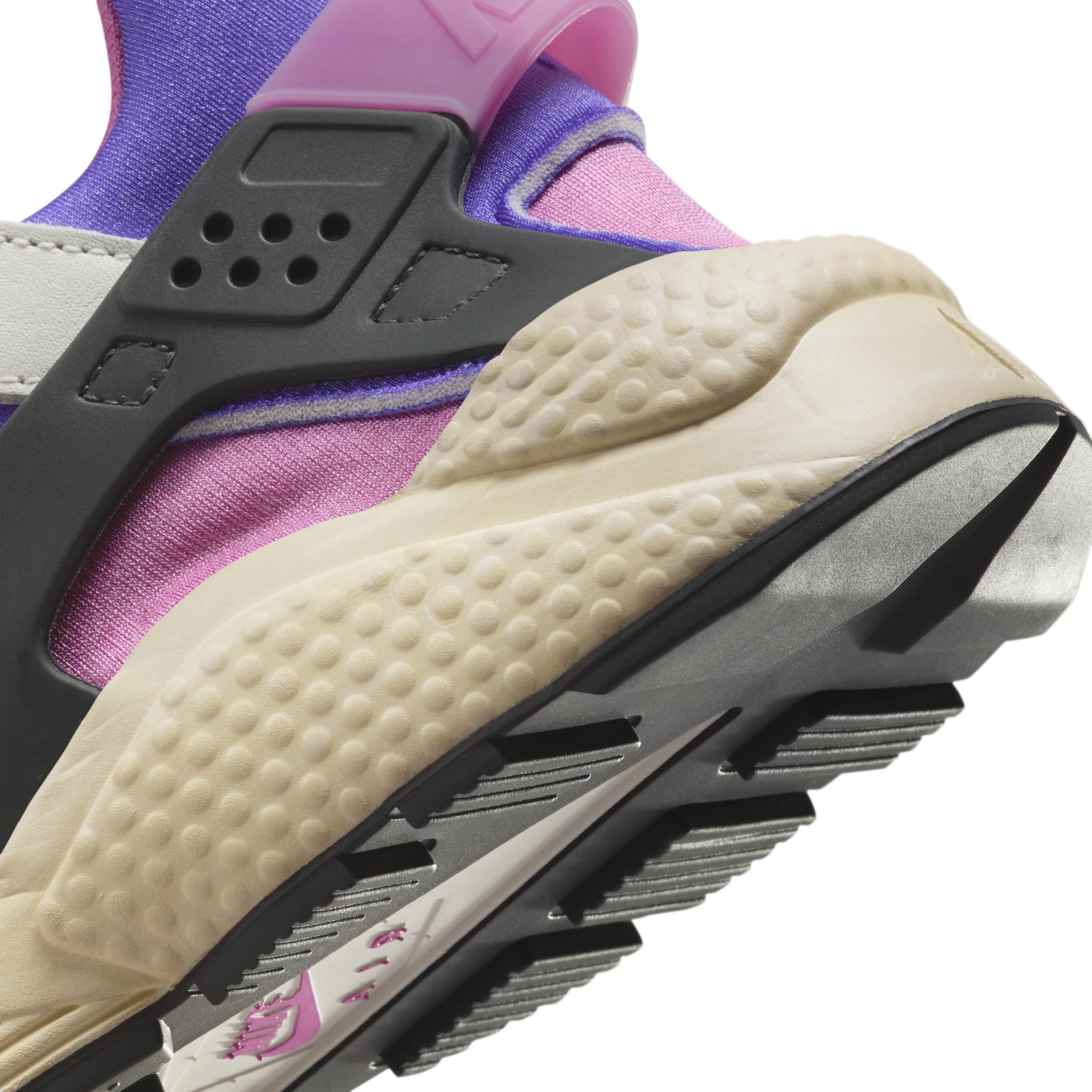 Nike Men's Air Huarache Premium Shoes Product Image