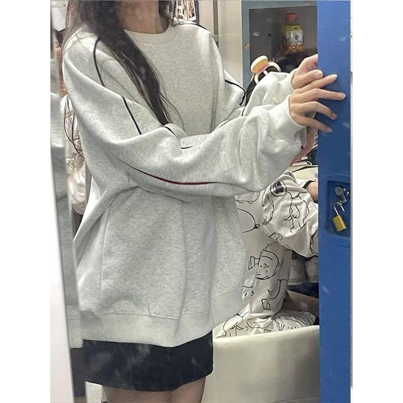 Crew Neck Contrast Trim Pullover Product Image