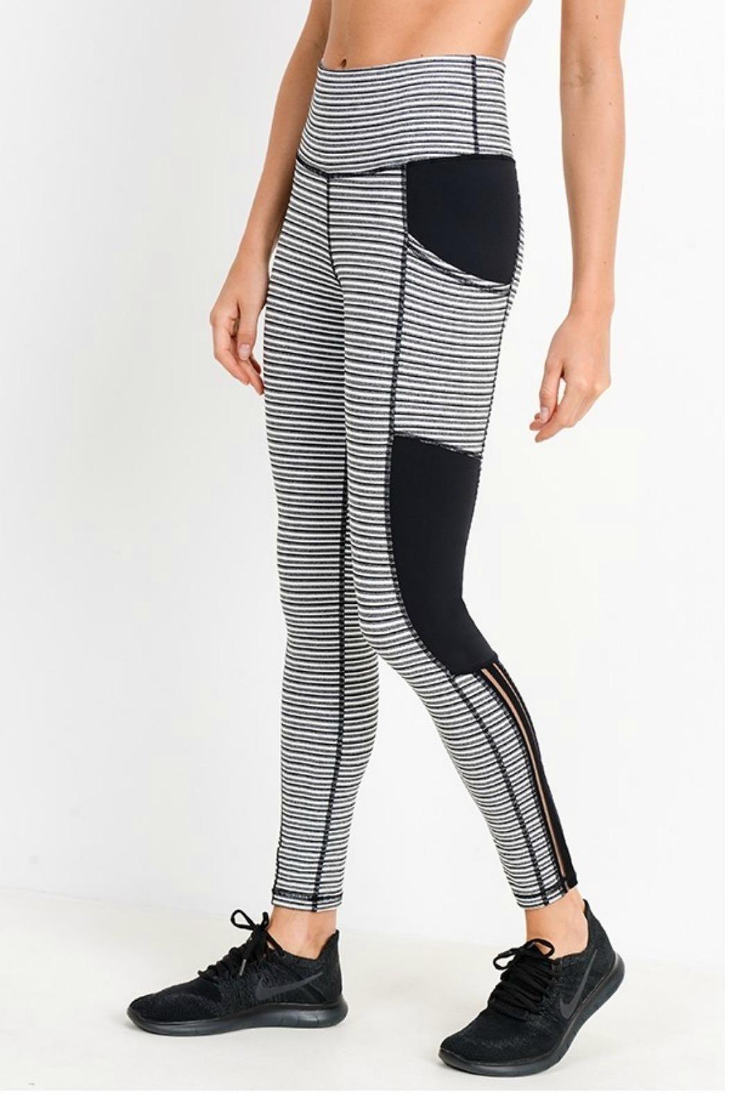 Monochrome Tiramisu Print Legging Product Image