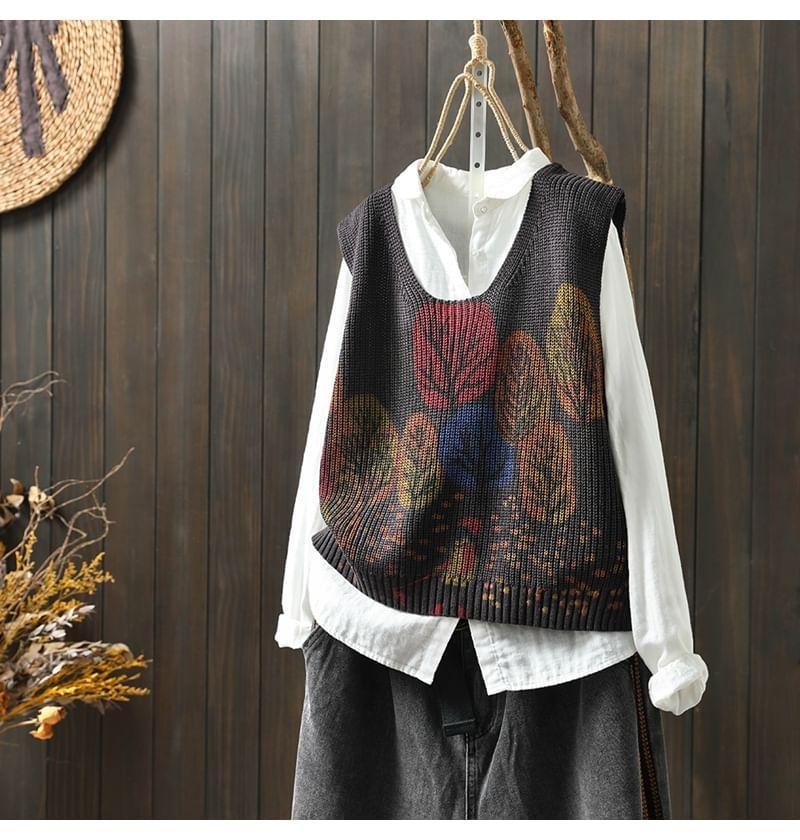 U-Neck Jacquard Sweater Vest Product Image