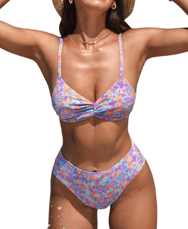 Cupshe Womens Fascinating Daisies Twist Bikini Top & Cheeky Bottoms Set Product Image