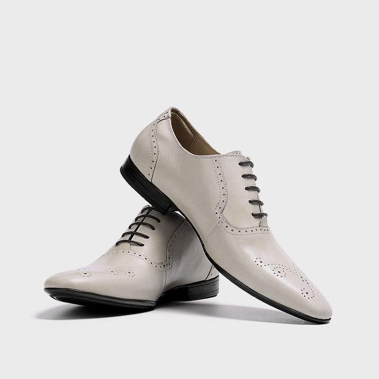 LuxePoint Leather Dress Shoes Product Image