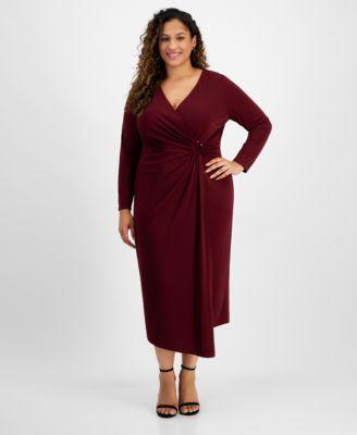 Plus Size V-Neck O-Ring Side-Ruched Dress Product Image