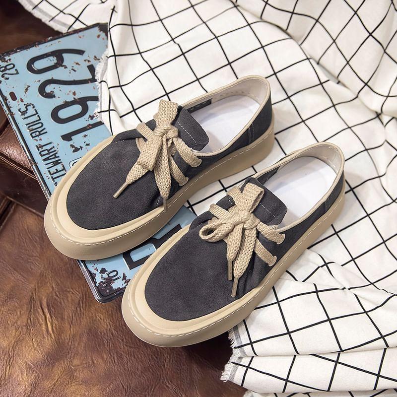 Two Tone Lace-Up Boat Shoes Product Image