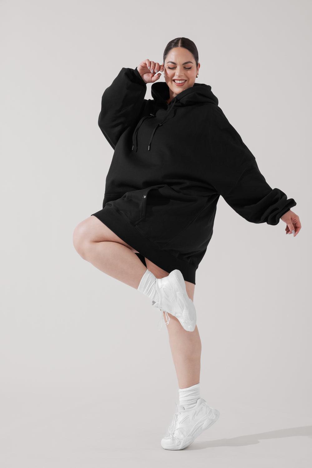 POPFLEX® Long Cloud Hoodie - Black Product Image