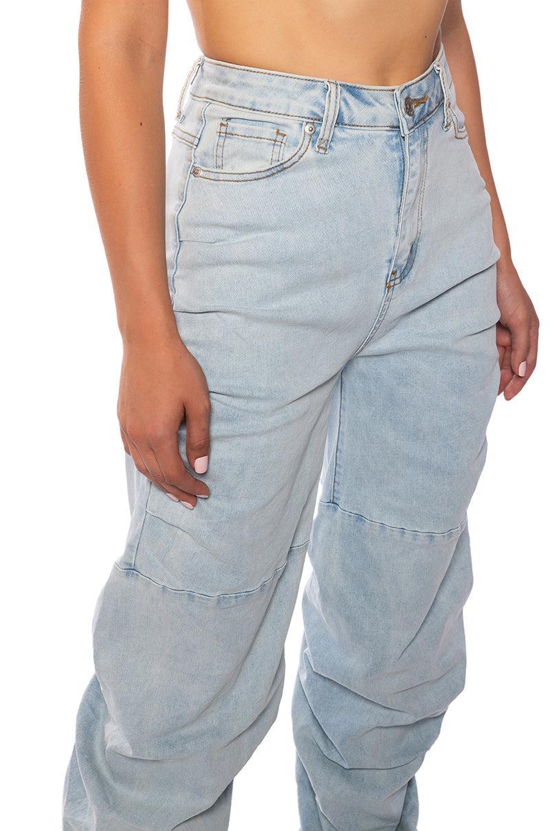 NEVER CHANGE RUCHED RELAXED FIT JEANS IN LIGHT BLUE DENIM Product Image