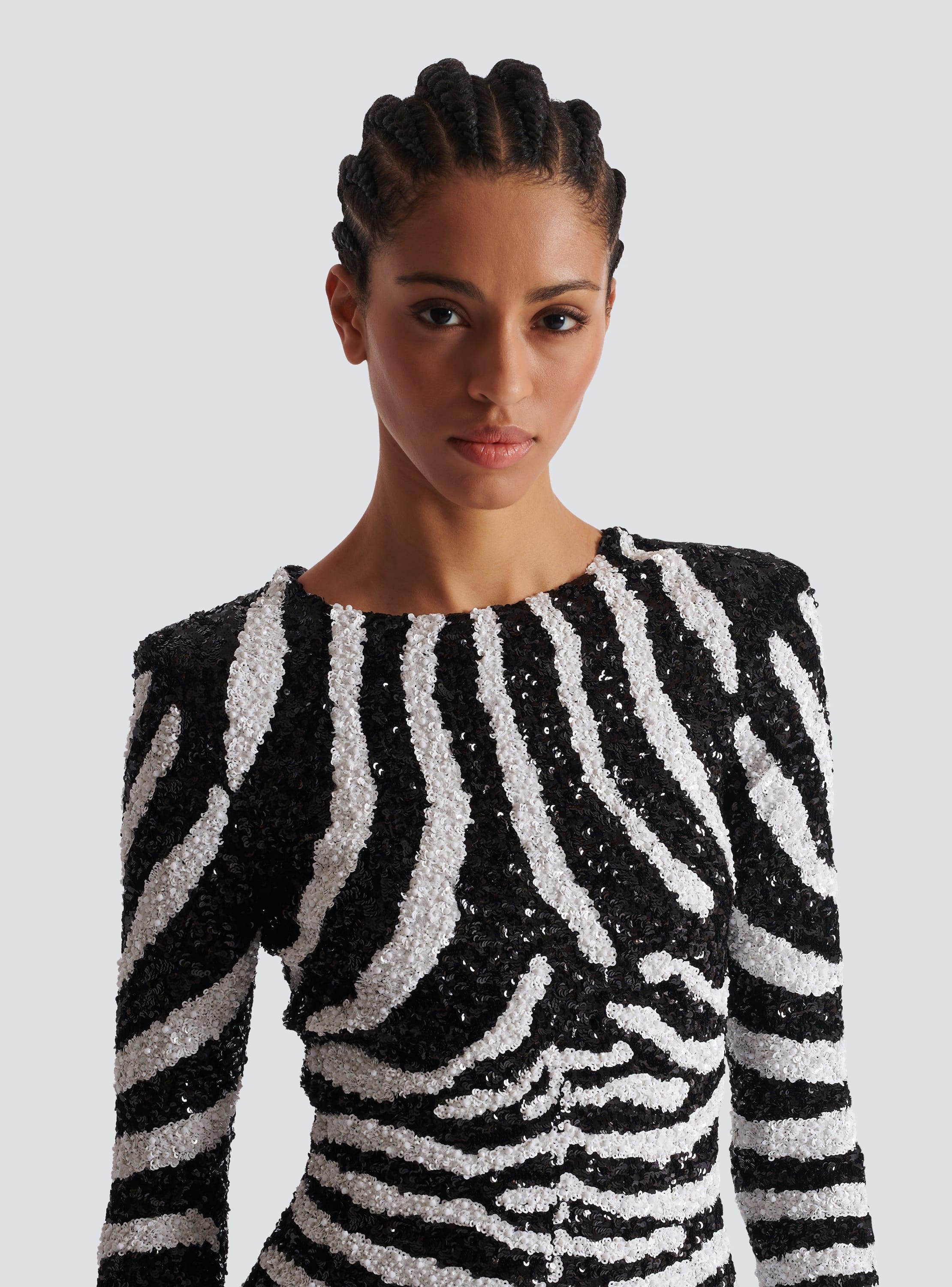 Short two-tone zebra sequin dress Product Image