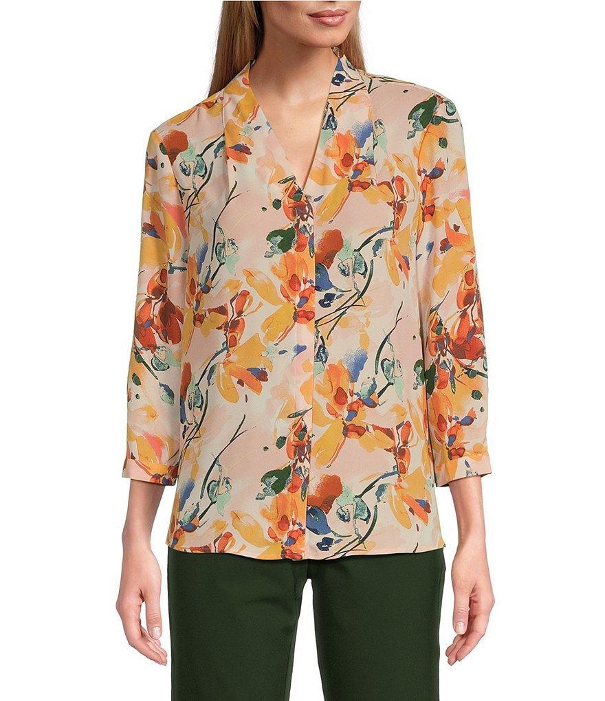 Investments Caroline Signature Whimsy Floral Print V-Neck 3/4 Sleeve Button Front Top product image