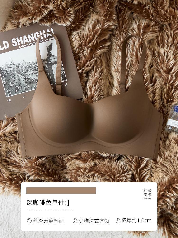 Plain Seamless Wireless Push Up Bra Product Image