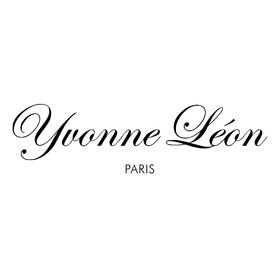 Yvonee Leon Store Logo